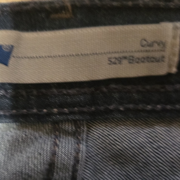 LEVI'S 529 BOOTCUT " Curvy" Size 29W X  32 L - Picture 4 of 4